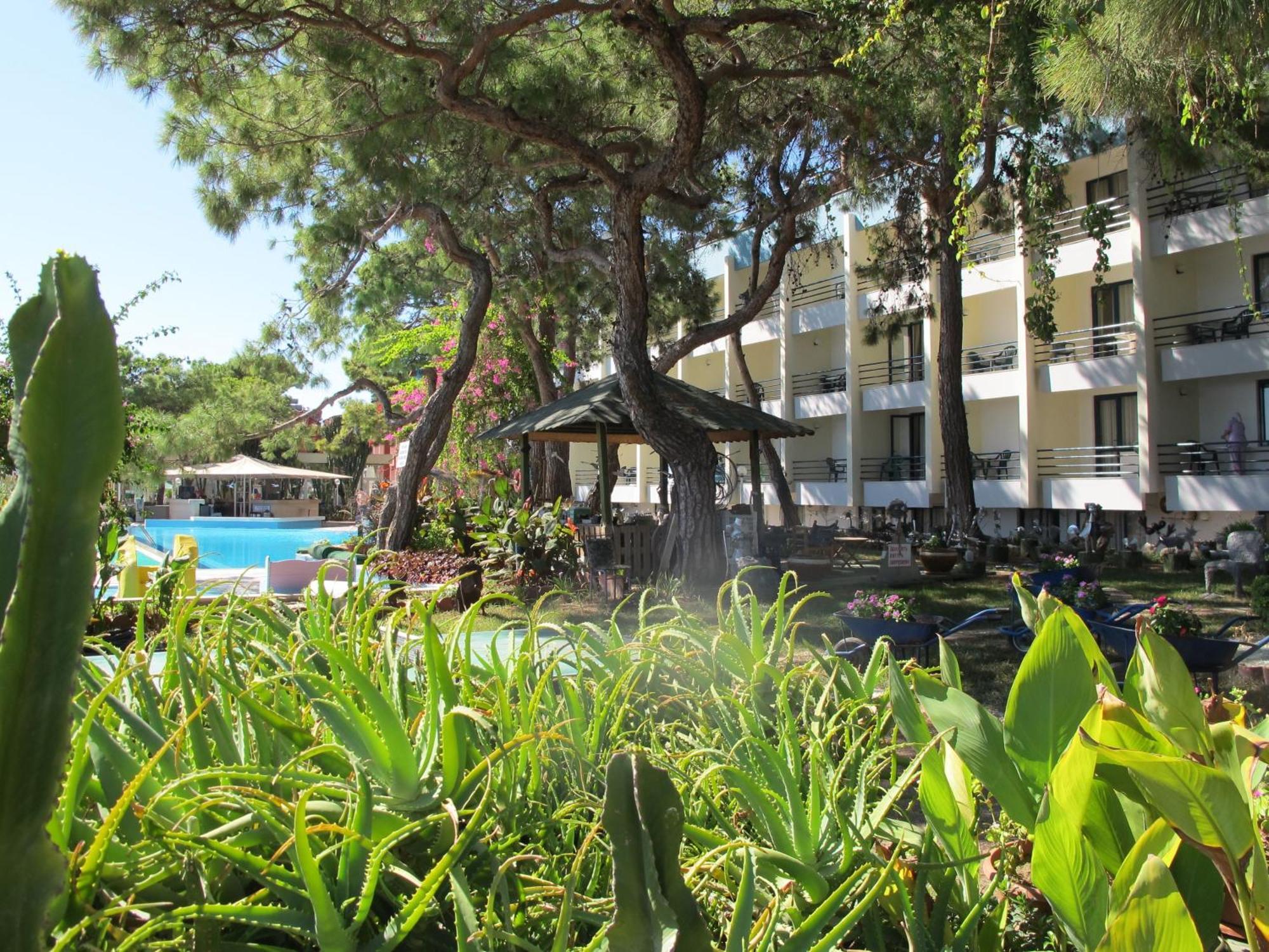 Club Hotel Rama Beldibi  Buitenkant foto