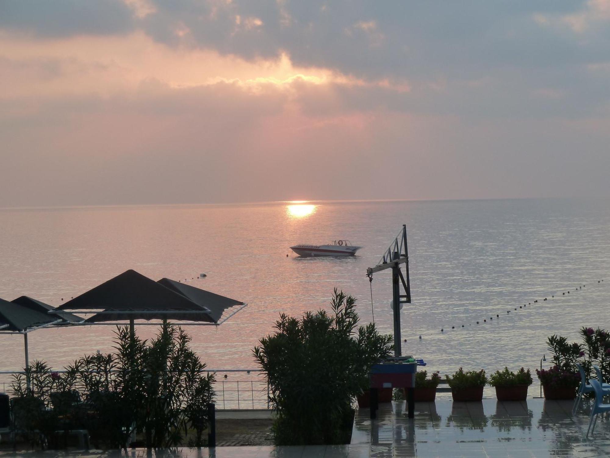 Club Hotel Rama Beldibi  Buitenkant foto